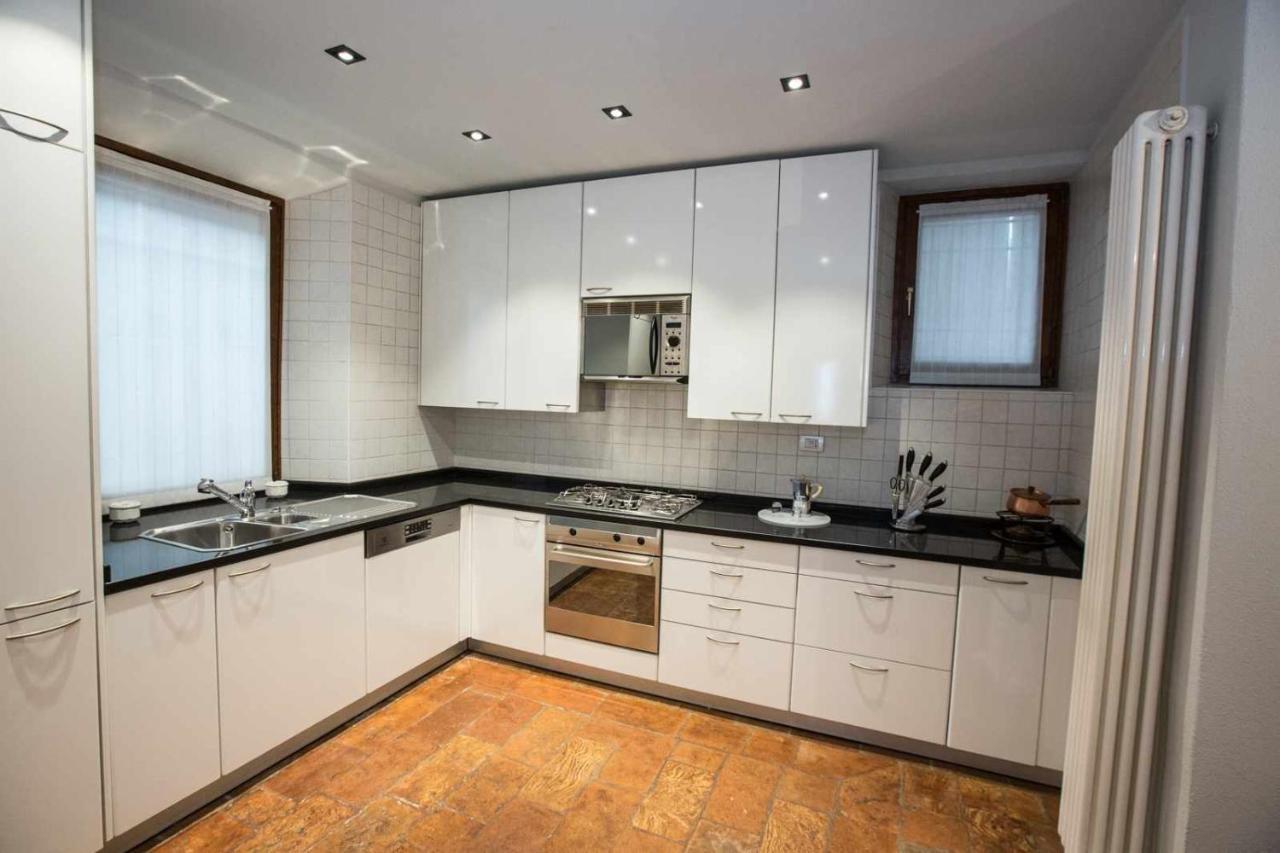 Historical Apartment In The Center Of Gravedona - Larihome A02 Zewnętrze zdjęcie
