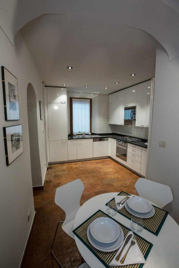 Historical Apartment In The Center Of Gravedona - Larihome A02 Zewnętrze zdjęcie